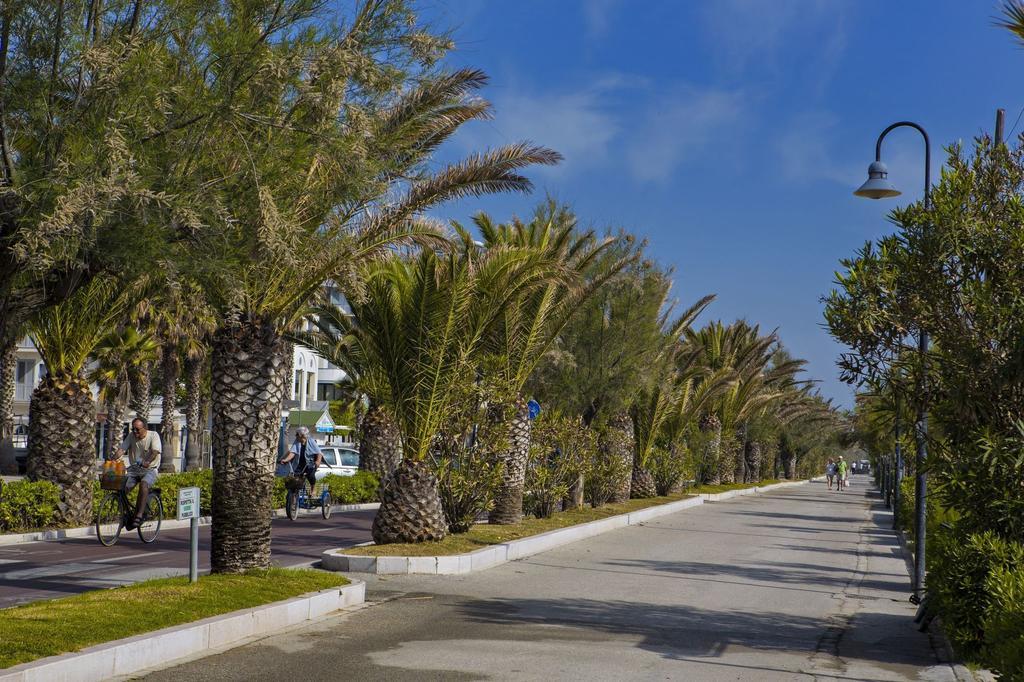 Hotel Esperia Alba Adriatica Zewnętrze zdjęcie