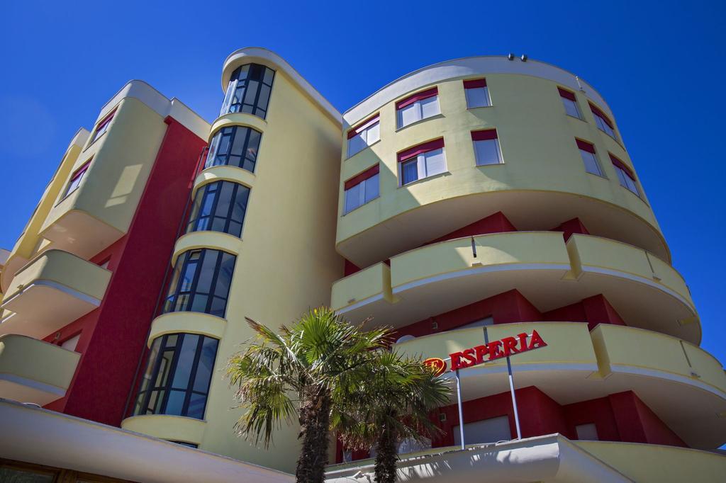 Hotel Esperia Alba Adriatica Zewnętrze zdjęcie