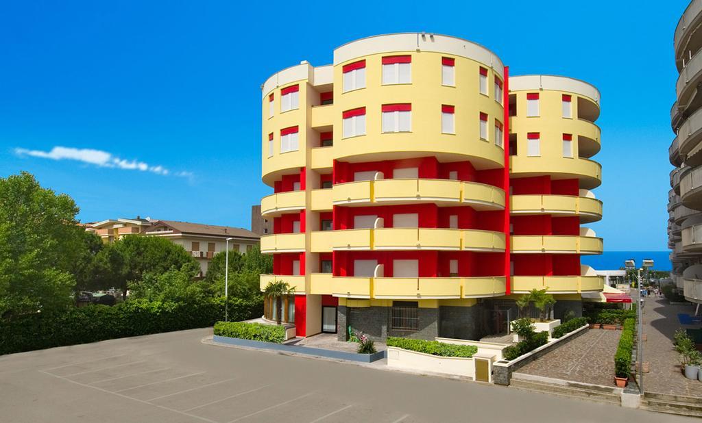Hotel Esperia Alba Adriatica Zewnętrze zdjęcie